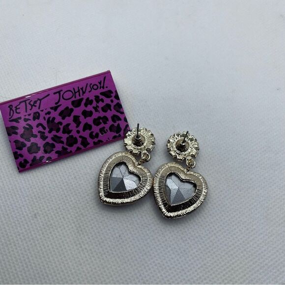 EARRINGS! Betsey Johnson Heart Drop Earrings BNWT Pink & Purple Gemstone earring - Picture 2 of 5